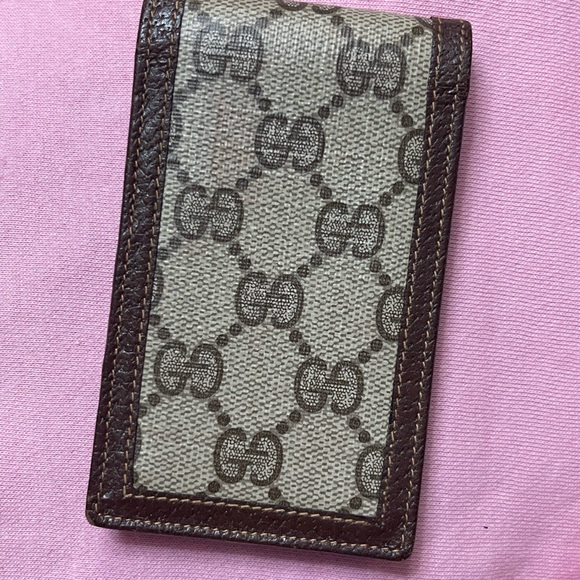 80’s Gucci Piece - Picture 2 of 3